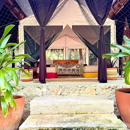 מלון טולום Glamping Bunga Lotus מראה חיצוני תמונה